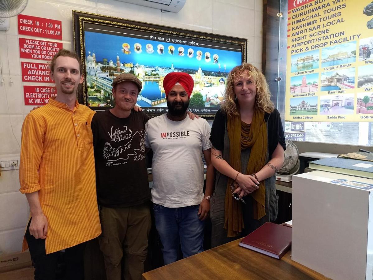 Jasneet Homestay Amritsar Exterior foto
